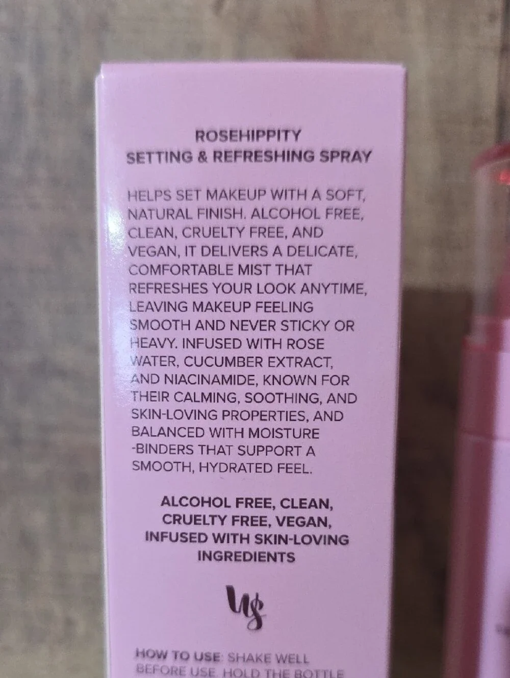Rosehippity Setting & Refreshing Spray — Pink